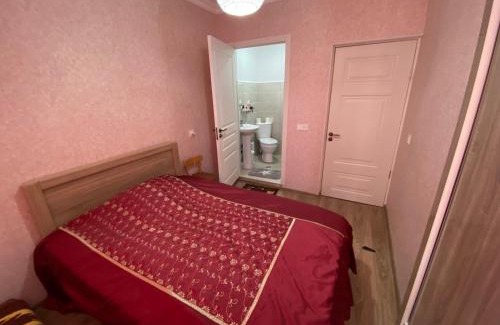 Gurjaani Apartment | Cozy Apartment Steps from Gurjaani Culture Park with Parking