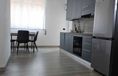 Meina Apartment | Bright apartment overlooking Lake Maggiore in the center of the village of Meina