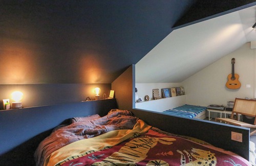 Parc-de-Montsouris Apartment | Inviting Apartment with Balcony and Family-Friendly Amenities