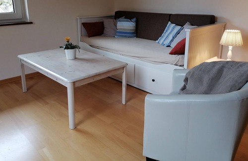 Biberach Apartment | Bright apartment with mountain and garden views