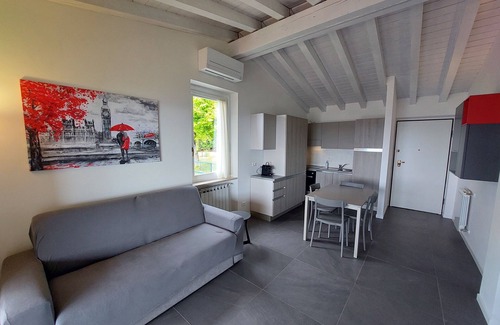 Villanuova sul Clisi Apartment | Bright Apartment with Pool and Breathtaking Views, 10/10 Rating