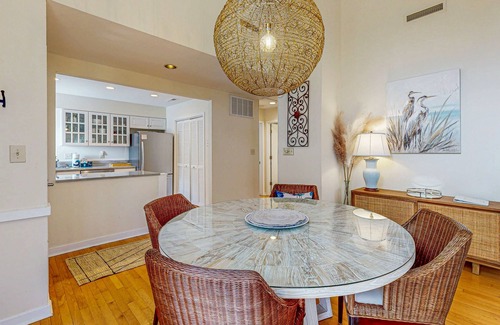 Kiawah Island Villa | Pet-Friendly Retreat with Ocean View & Screened Porch