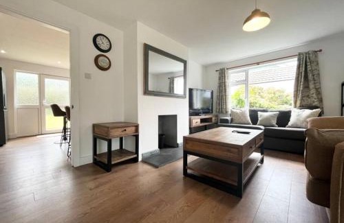 Porthleven House | Bright Bungalow with Garden: 4-Star Family-Friendly Retreat