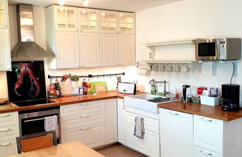 Munchen District Apartment | Comfortable 2-Bedroom Flat by ICM Exhibition Center
