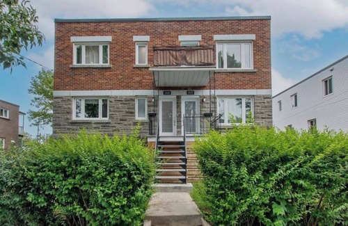 Tetreaultville Condo | Modern and Serene Apartment with Complimentary Breakfast