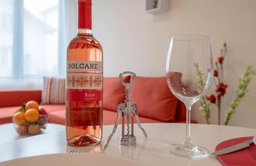 Sofia Apartment | Stylish Parkside Apartment with Breakfast & Family-Friendly Perks