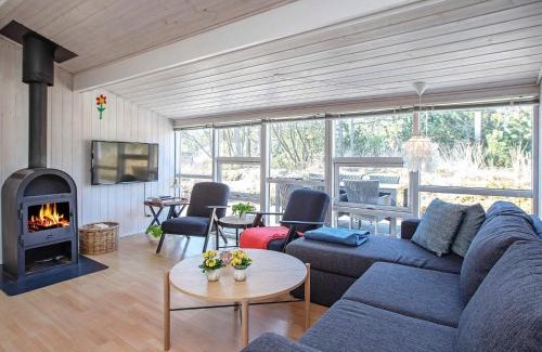 Sønder Vorupør House | Cozy Holiday Home for 4 in Thisted, Pet Friendly Retreat