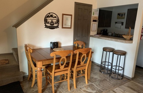 McCall Condo | Cozy Condo with Fireplace & Free WiFi Near All Attractions