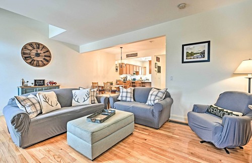 West Hartford Apartment | Inviting Condo with Pool & Ocean View: Near Ski Quechee