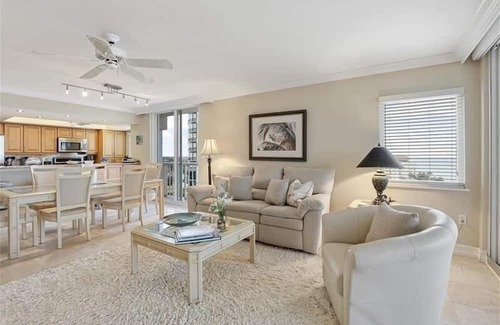 Park Shore Condo | Picturesque Corner Unit with Gulf Views and Family Amenities