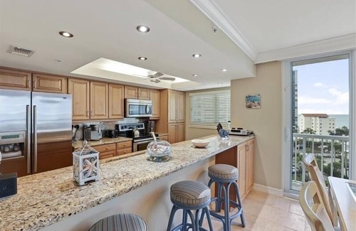 Park Shore Condo | Picturesque Corner Unit with Gulf Views and Family Amenities