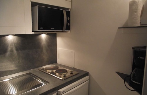 Mont-Dore Apartment | Cozy Apartment with Free Parking, Terrace & 9.6/10 Rating