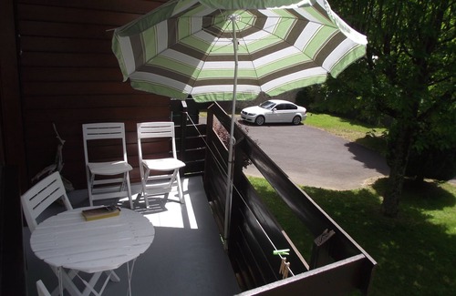 Mont-Dore Apartment | Cozy Apartment with Free Parking, Terrace & 9.6/10 Rating