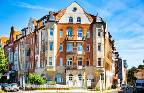 Erfurt Old Town Apartment | Charming Period Flat with Ocean View in Prime Location
