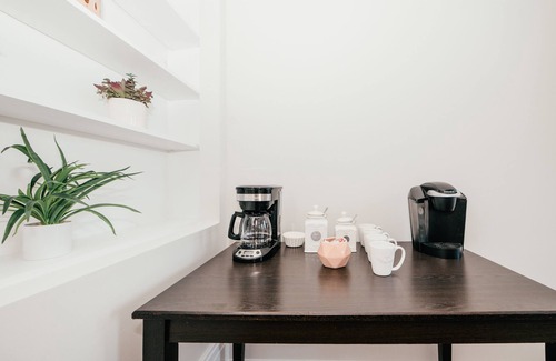 Jackson Ward Apartment | Cozy Downtown Apartment with Free Parking & Pet-Friendly
