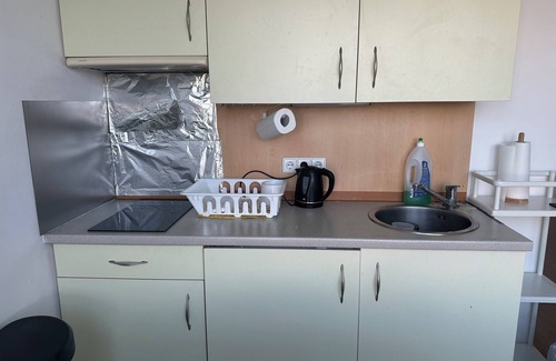 Donaustadt Apartment | Cozy Home Near Metro U1 and U6 - Pet Friendly Stay