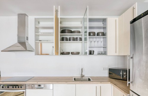 Donaustadt Apartment | Bright 2BR Donaustadt Retreat with Balcony Near Kirschblütenpark