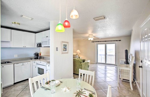 Fernandina Beach House | Bright Fernandina Beach Townhome: Steps from the Ocean!