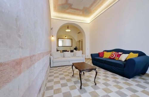Esquilino Apartment | Bright Flat with Spectacular Views in Central Location