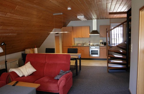 Warsingsfehn Condo | Bright Apartment with Balcony, Pool & Ocean Views Awaits