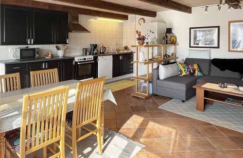Vallarum House | Bright holiday home in Vollsjö