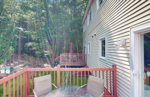 Bar Harbor Cottage | Cozy Home by Glen Mary Park with Ocean View & Deck