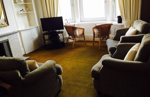 Rothesay Apartment | Inviting Flat with Ocean View Near Rothesay Bay
