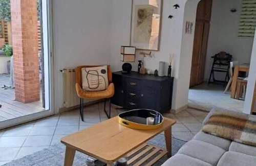 L'Evescat Condo | Bright Beach House with Pool and Family-Friendly Amenities