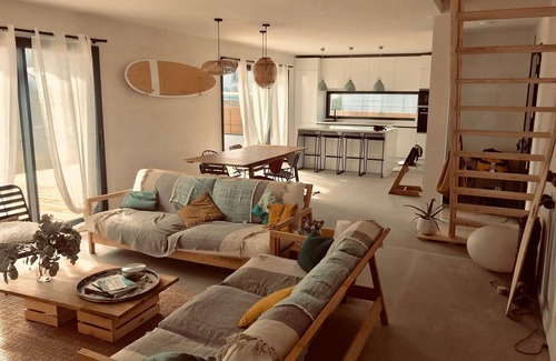 Plouharnel House | Bright house close to the ocean and surf spots ideal for families