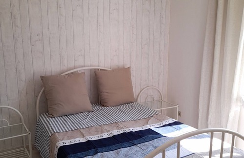 Ars-en-Re House | Bright House in Ars en Ré: Guest Rated 9.8, Pet-Friendly Stay