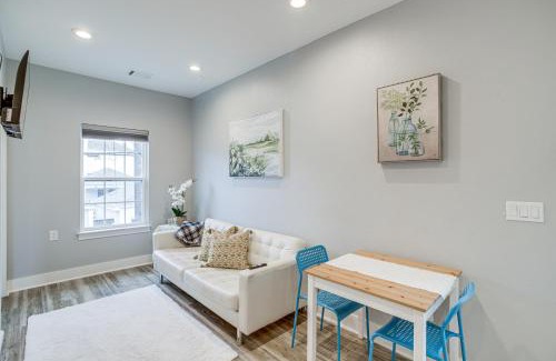 Greater Heights Apartment | Inviting Houston Retreat with Spa - 8 Mi to Downtown