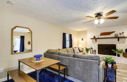 Knoxville House | Inviting Knoxville Vacation Rental with Kid-Friendly Yard