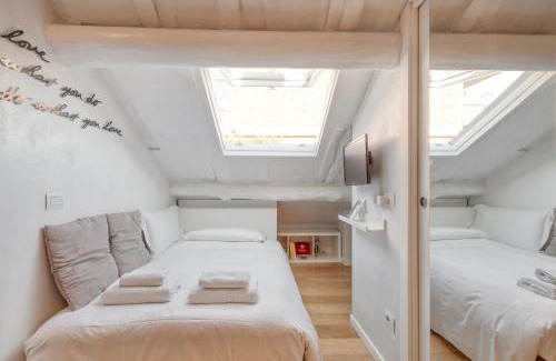 Magenta Apartment | Cozy Attic Retreat in Central Milan with Breakfast & Pets Welcome