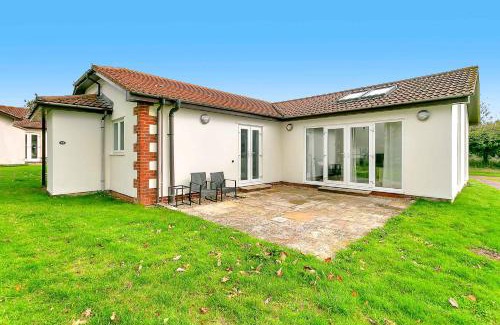 Sidmouth House | Bright & Modern 2BED Holiday Chalet nr Sidmouth