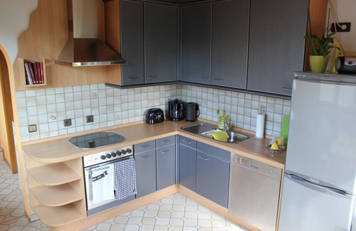 Ratingen Apartment | Modern Two-Room Apartment with Pet-Friendly Amenities