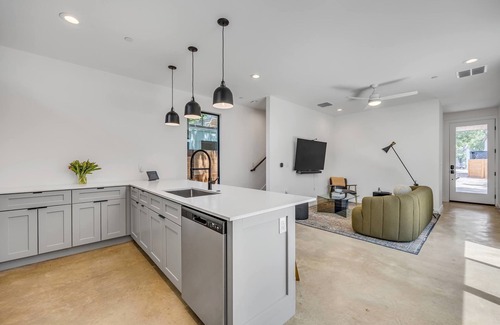 Govalle House | Bright Modern, Boggy Creek | Eastside Urban Dream
