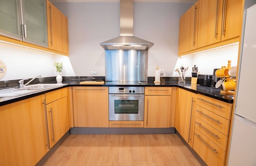 City Centre Dublin Apartment | Bright & Modern Dublin City Stay