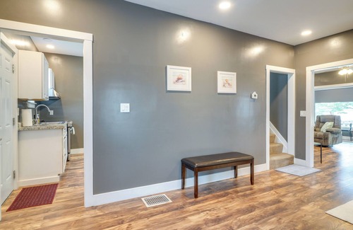 New Albany House | Bright New Albany Home: 12 Mi to Churchill Downs!