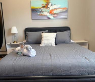 Englewood House | Bright & New Room Shared Apartment NYC Bus