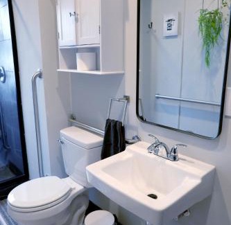 Englewood House | Bright & New Room Shared Apartment NYC Bus