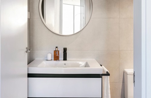 La Vila Olimpica del Poblenou Apartment | Inviting Oasis 1 BD Apartment with Top Amenities in Poble Nou