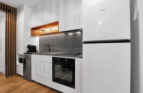 Bright Apartment | Bright on the River: Family-Friendly Retreat with Kitchen