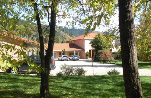 Bright Hotel | Bright on Track: 4-Star Getaway with Pool and Spa