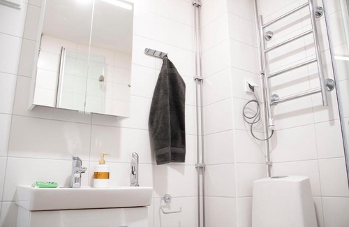 Kallio Apartment | Bright Studio in Kallio - Pet Friendly & Highly Rated Stay