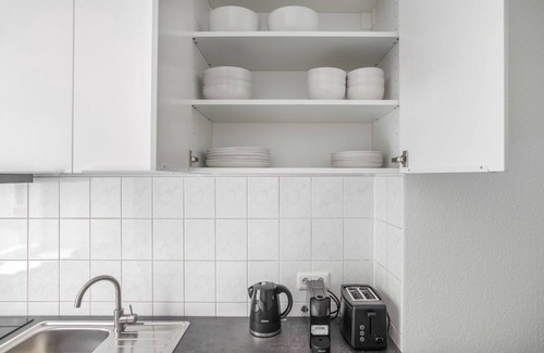 Prenzlauer Berg Apartment | Bright 2BR Apartment in Prenzlauer Berg near Mauerpark