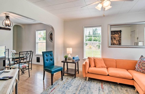 Raymond House | Bright Raymond Home, 1/2 Mi to Willapa River!