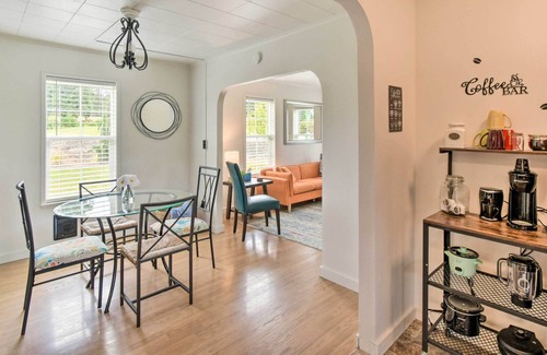 Raymond House | Bright Raymond Home, 1/2 Mi to Willapa River!