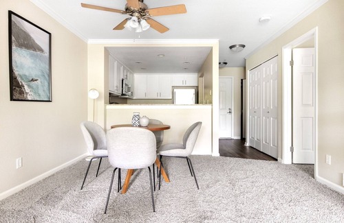 Santa Clara Apartment | Bright Santa Clara 1BR with Pool and Pet-Friendly Perks