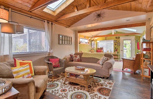 Snohomish Apartment | Sunny Snohomish Studio Near Centennial Trail Awaits You!