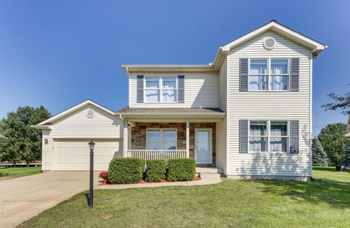 South Bend House | Inviting South Bend Home Near Notre Dame & Family Friendly